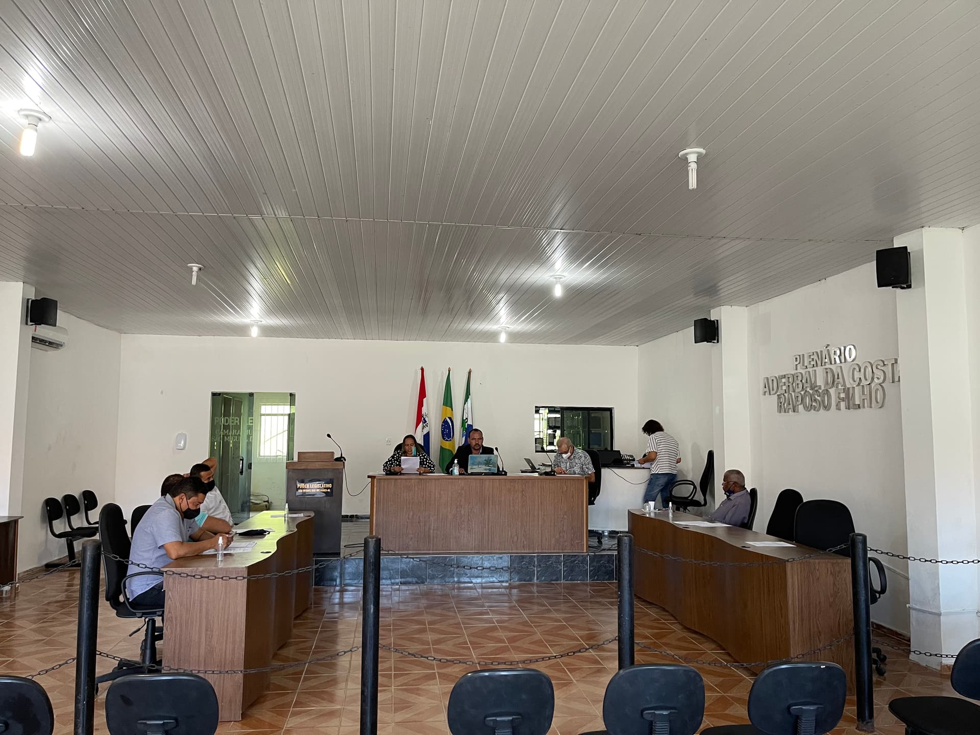 Imagem da notícia: Vereadores aprovam projeto de lei que dá nome a ruas ao Município.